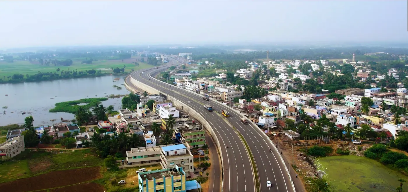 Highway-Facing Commercial Plot